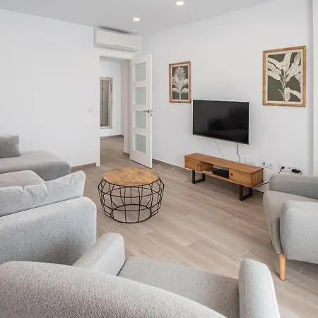 Apartment Nuevo Mirandilla - *