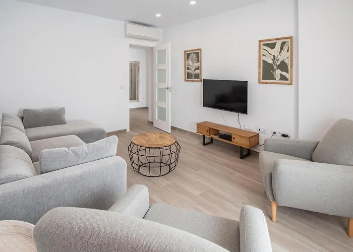 Apartment Nuevo Mirandilla - *